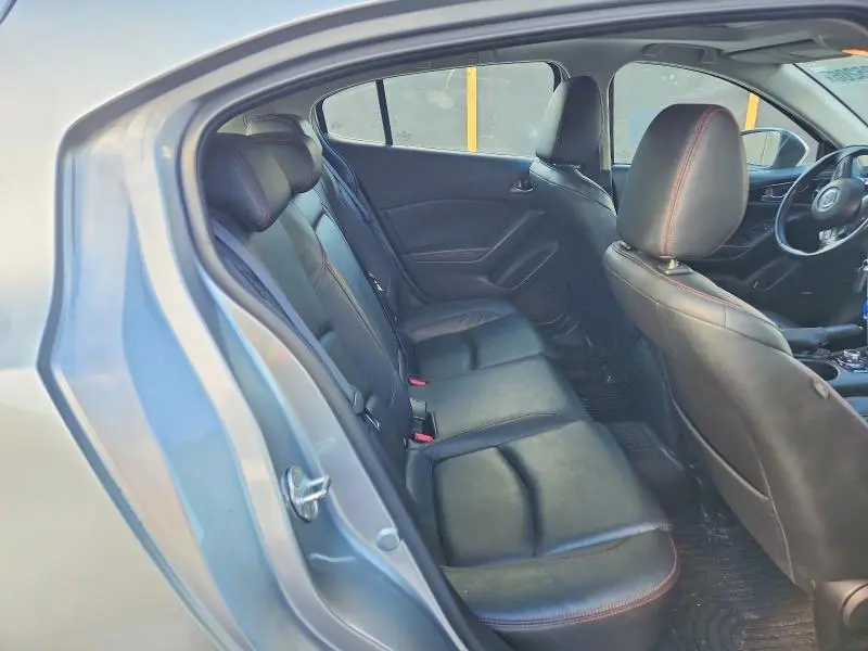 2015 MAZDA 3 TOURING  