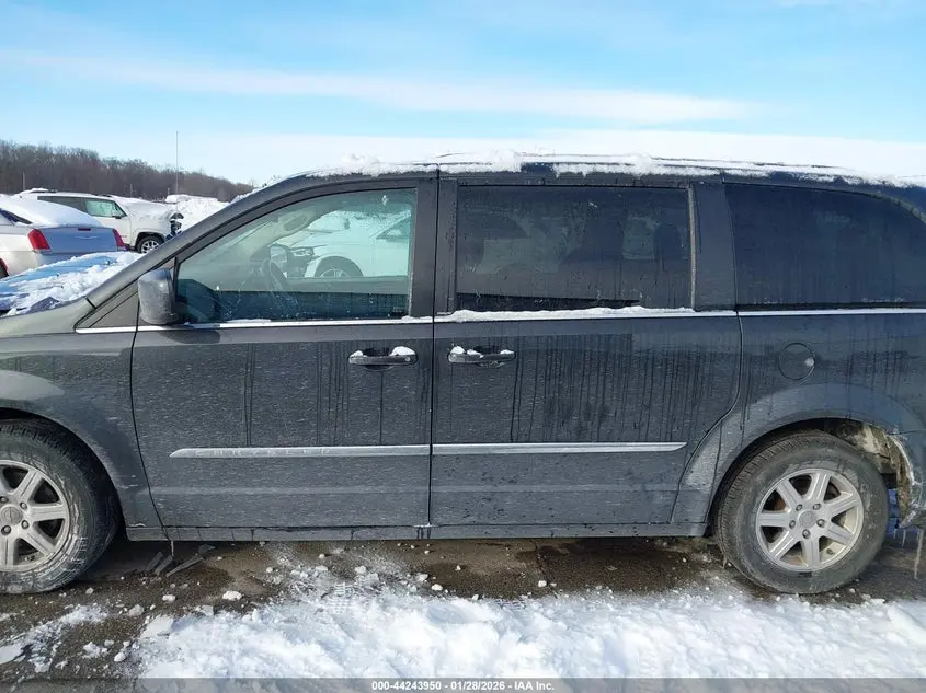 2012 CHRYSLER TOWN & COUNTRY TOURING