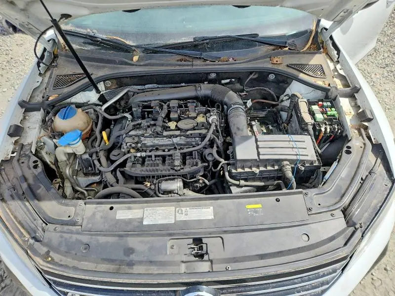 2016 VOLKSWAGEN PASSAT S  