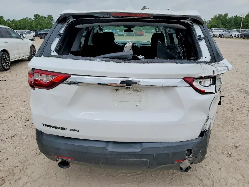 2020 CHEVROLET TRAVERSE LS  