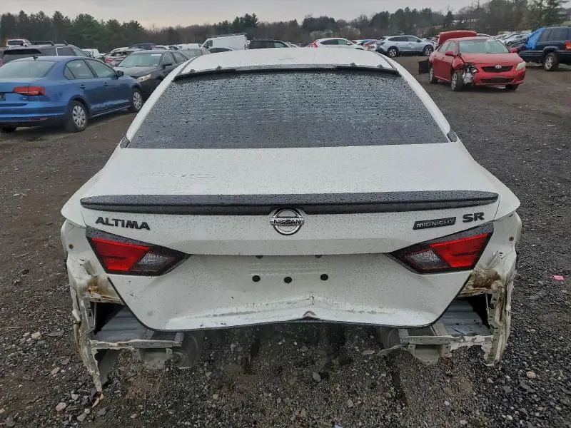 2022 NISSAN ALTIMA SR  