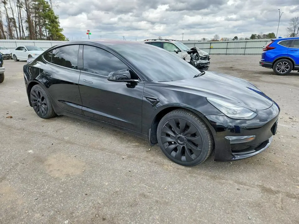 2018 TESLA MODEL 3   