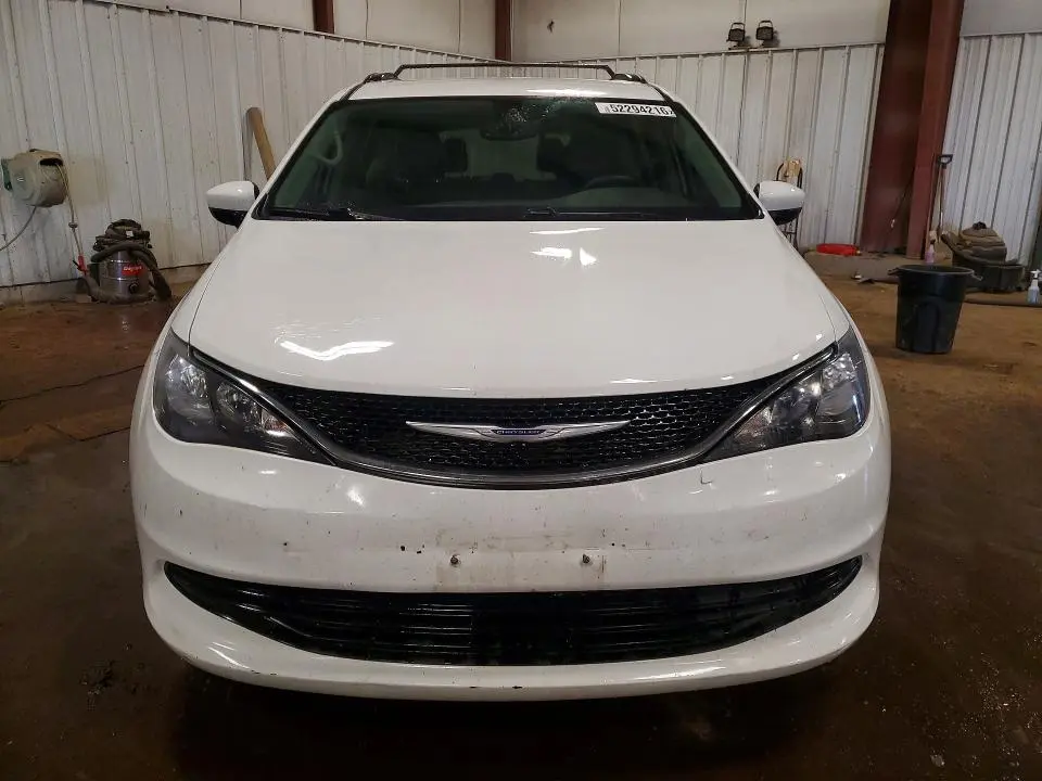2020 CHRYSLER VOYAGER LXI  