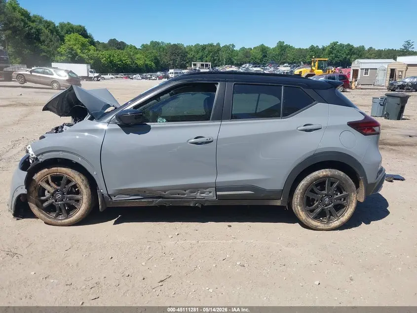 2023 NISSAN KICKS SR XTRONIC CVT