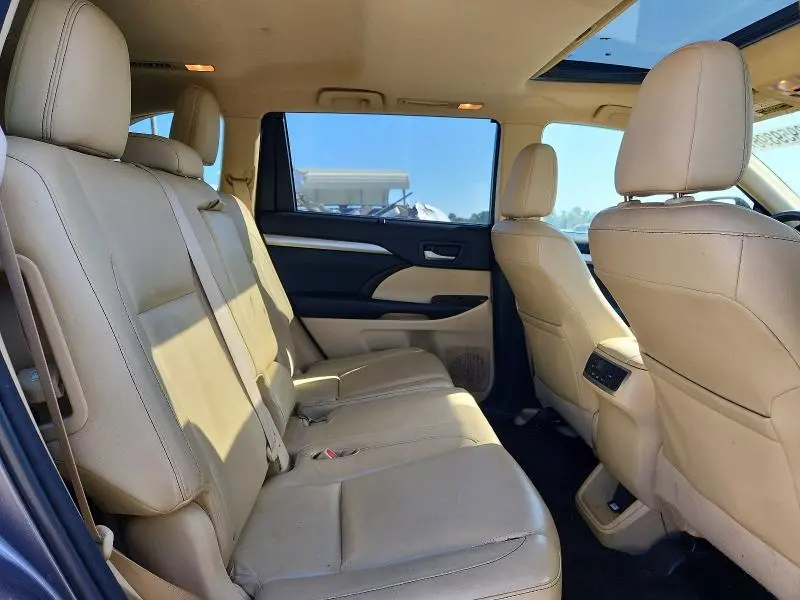 2014 TOYOTA HIGHLANDER XLE  