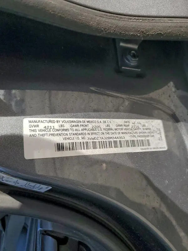 2011 VOLKSWAGEN JETTA SE  