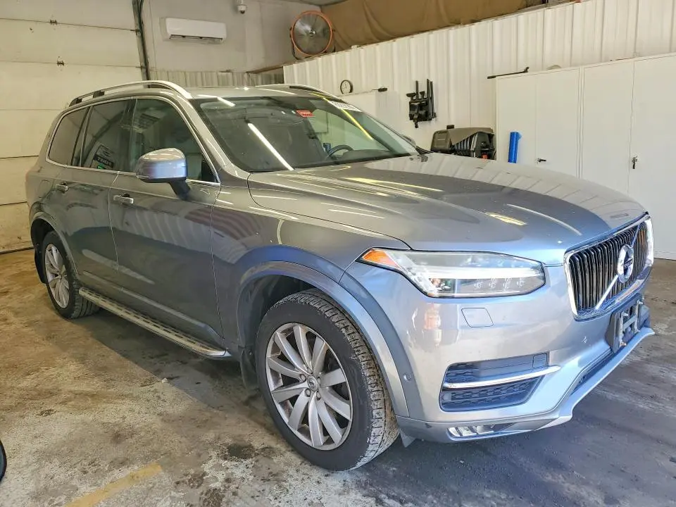 2016 VOLVO XC90 T6  