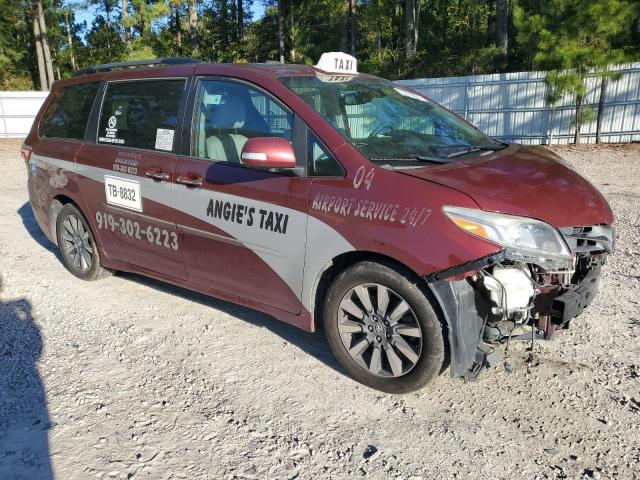 2020 TOYOTA SIENNA XLE