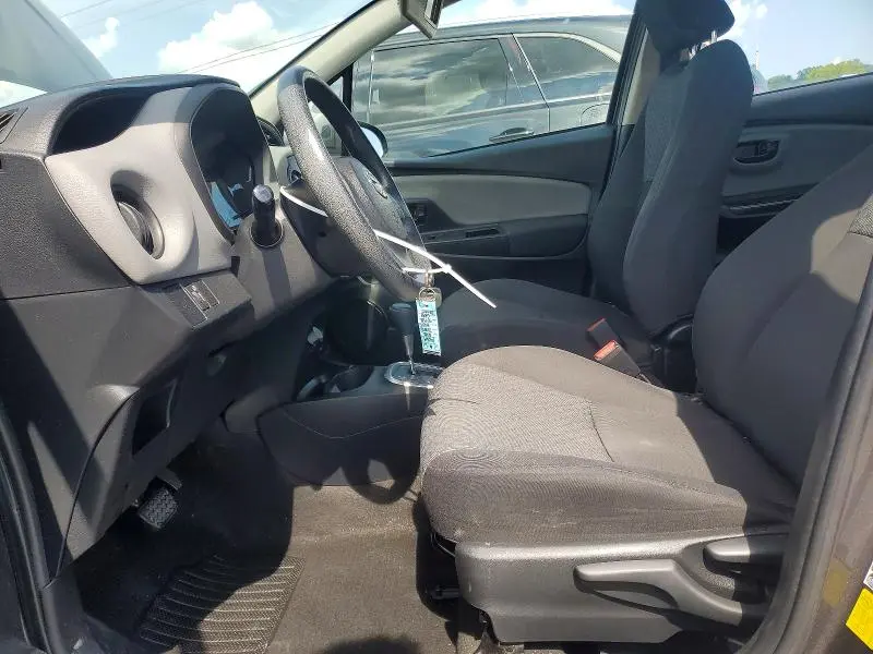 2015 TOYOTA YARIS 5-DOOR L  