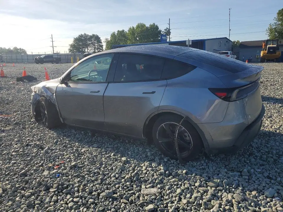 2026 TESLA MODEL Y   