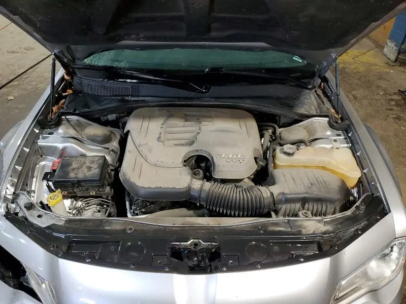 2015 CHRYSLER 300 LIMITED  