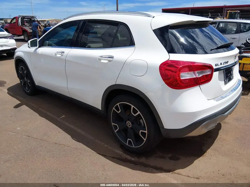 2020 MERCEDES-BENZ GLA 250 4MATIC
