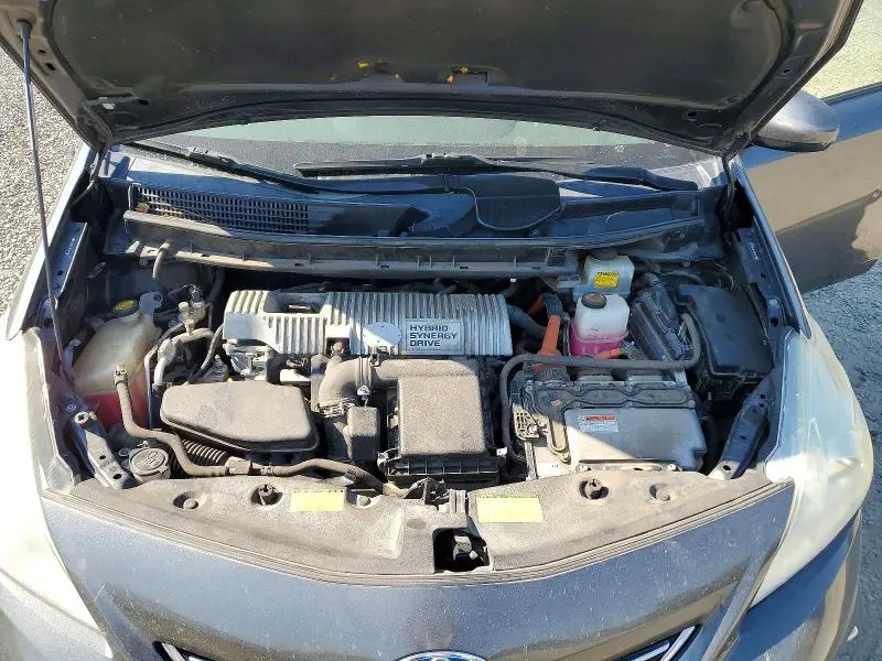 2012 TOYOTA PRIUS V THREE  