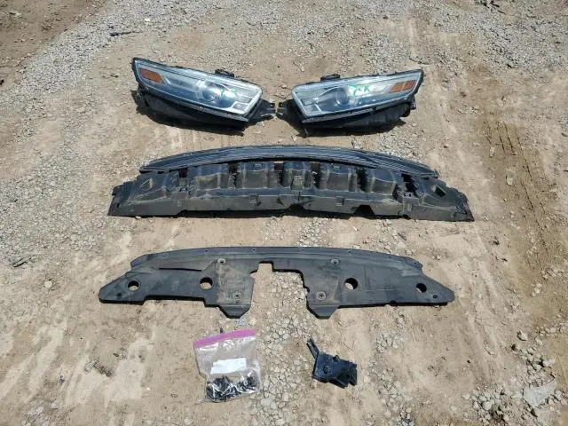 2014 FORD TAURUS SEL  