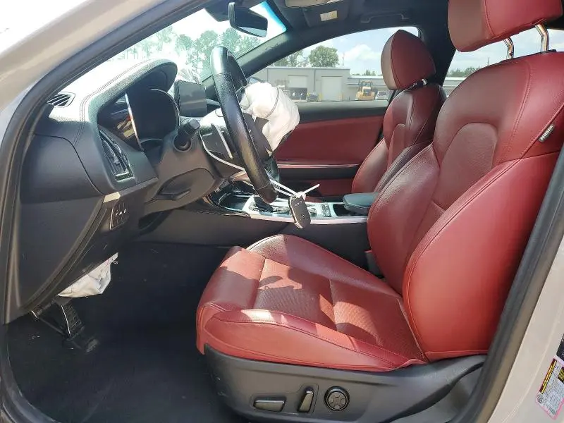 2022 KIA STINGER GT1  