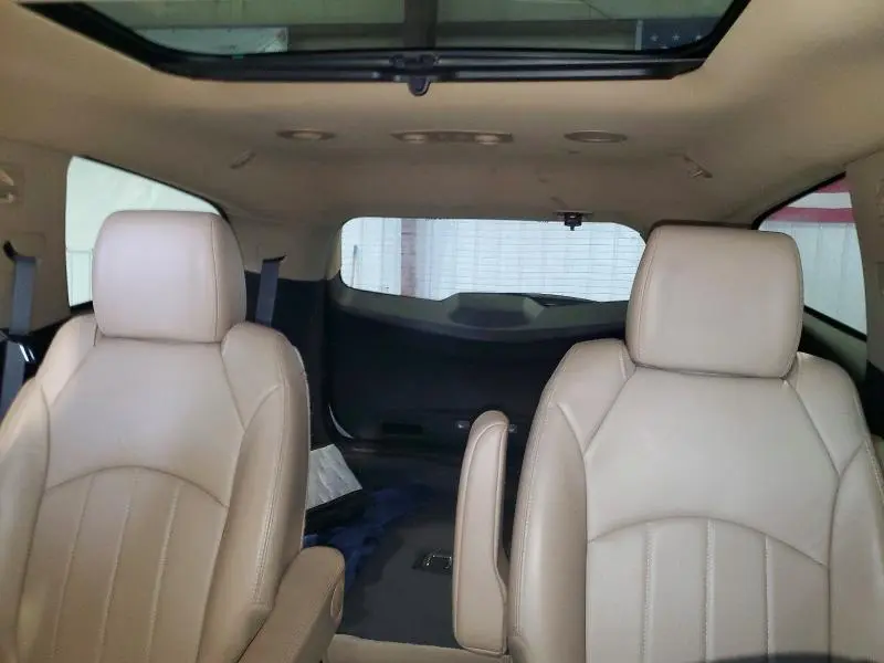 2011 CHEVROLET TRAVERSE LTZ  