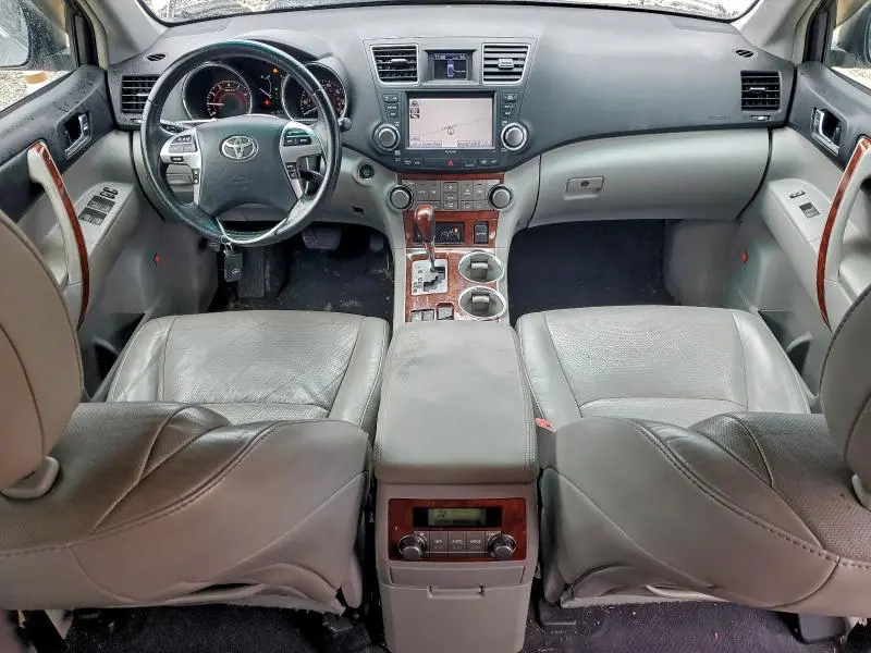 2011 TOYOTA HIGHLANDER LIMITED  