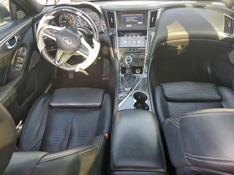 2018 INFINITI Q50 LUXE  