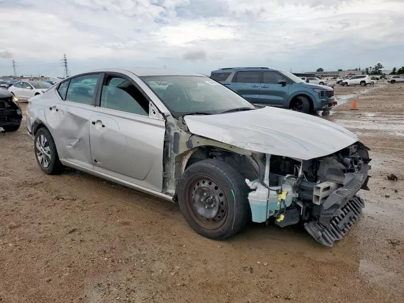 2019 NISSAN ALTIMA S  