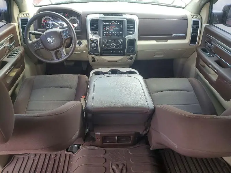 2018 RAM 1500 SLT  