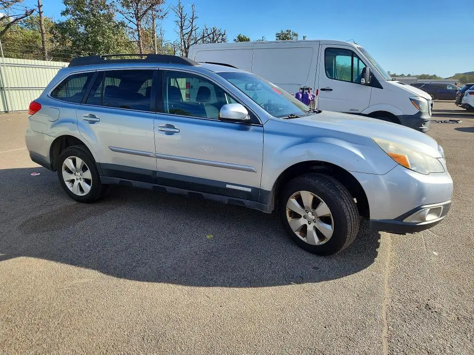 2012 SUBARU OUTBACK 2.5I PREMIUM  