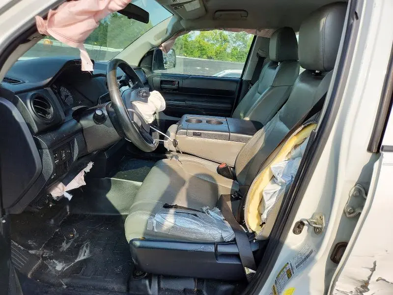 2017 TOYOTA TUNDRA SR  