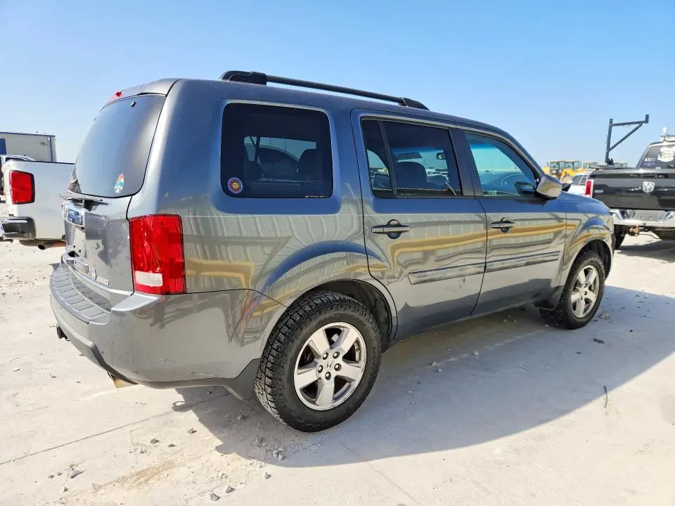 2011 HONDA PILOT EX  