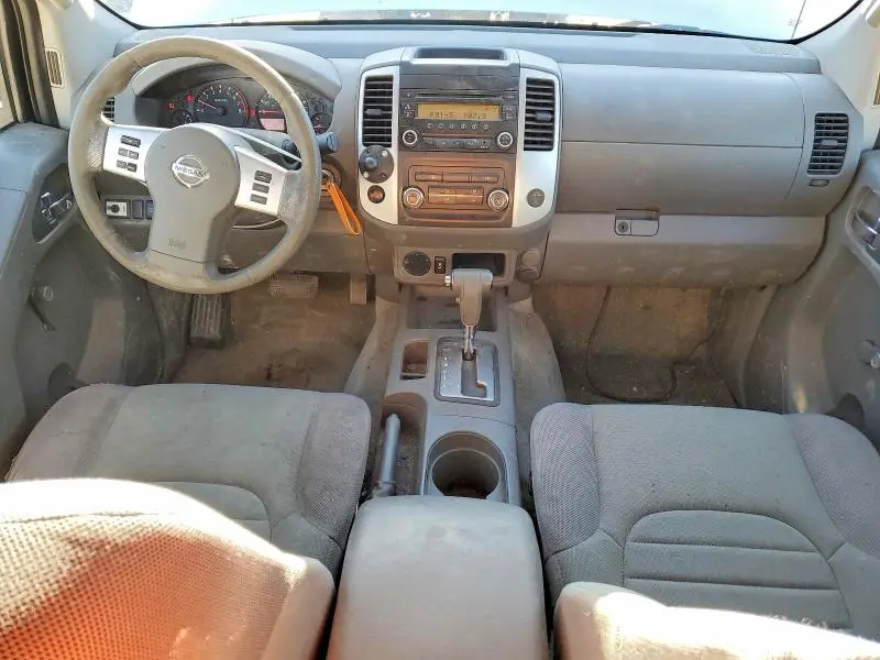 2015 NISSAN FRONTIER S  