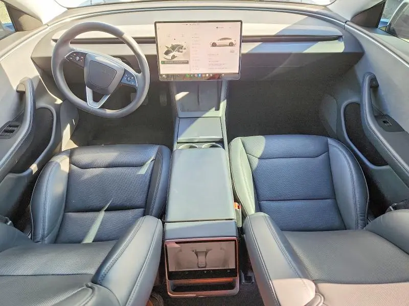 2025 TESLA MODEL 3   
