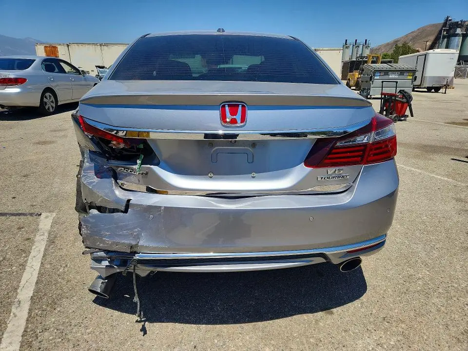 2016 HONDA ACCORD TOURING  