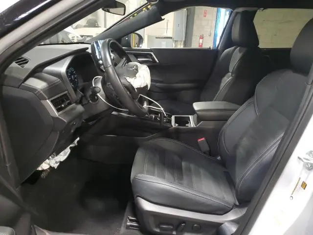 2024 MITSUBISHI OUTLANDER SE  