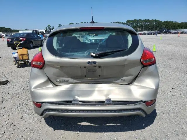 2016 FORD FOCUS SE  