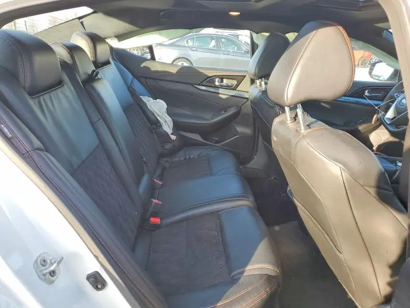 2022 NISSAN MAXIMA 3.5 SR  