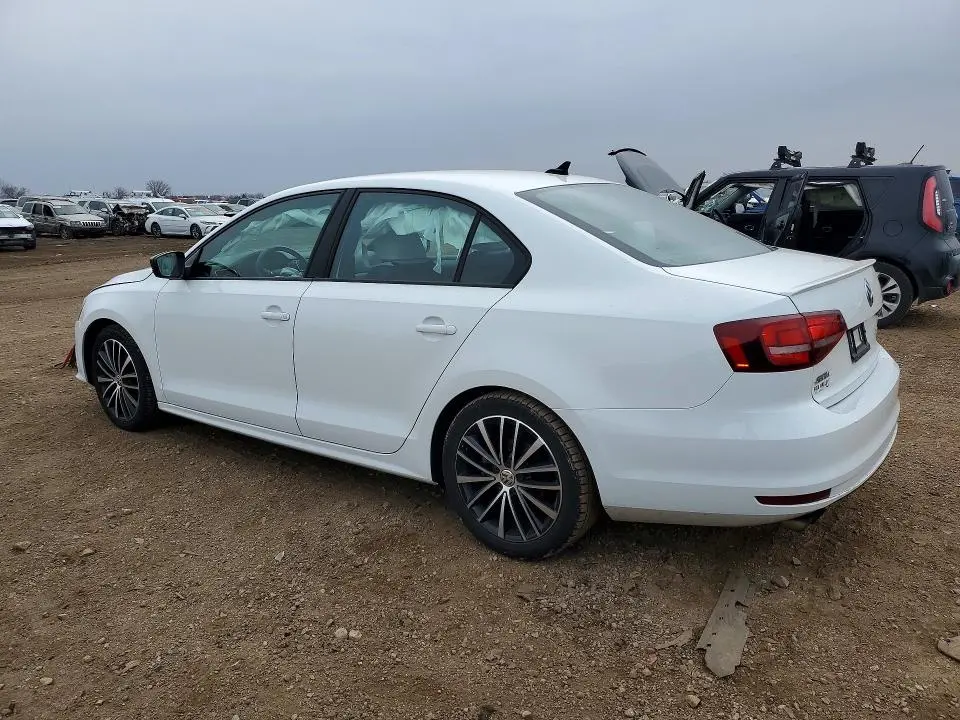 2016 VOLKSWAGEN JETTA SPORT  