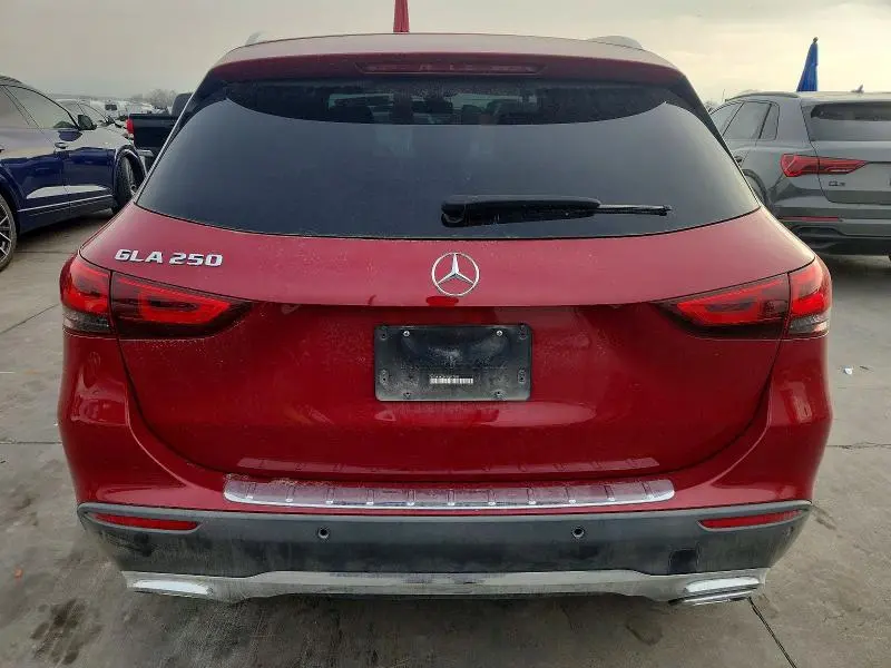 2021 MERCEDES-BENZ GLA 250  