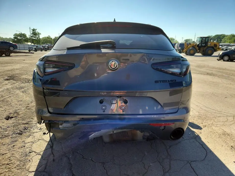2021 ALFA ROMEO STELVIO TI  