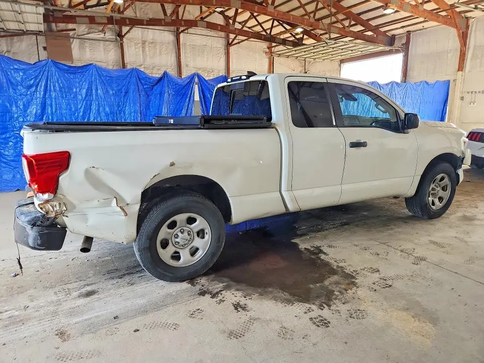 2022 NISSAN TITAN S  