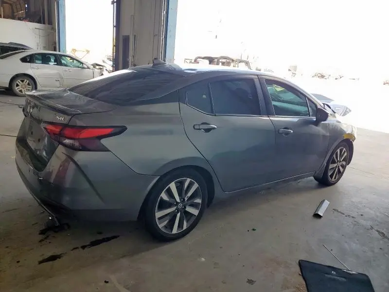 2021 NISSAN VERSA SR  