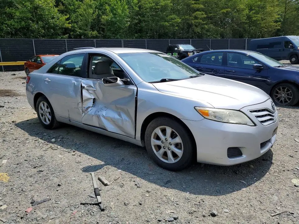 2011 TOYOTA CAMRY LE  