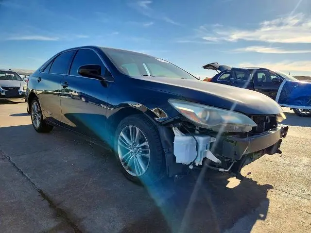 2017 TOYOTA CAMRY SE  