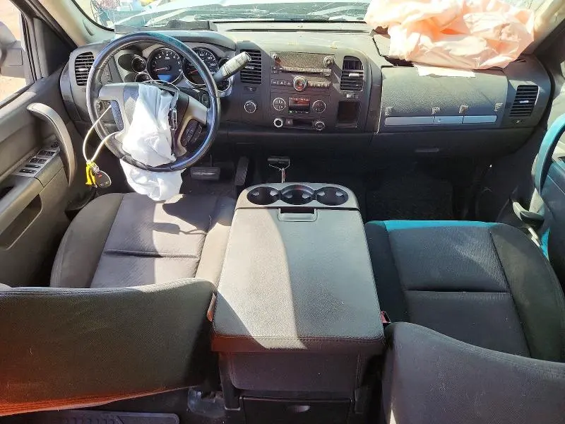 2011 CHEVROLET SILVERADO K1500 LT  