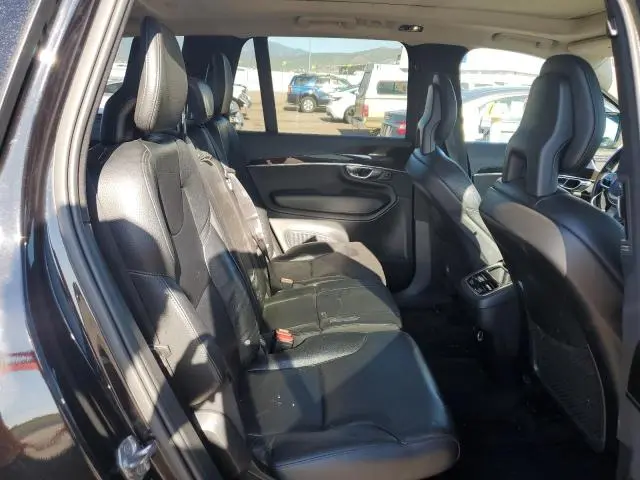 2018 VOLVO XC90 T6  