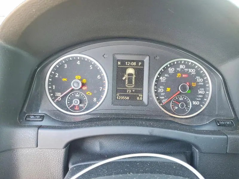2016 VOLKSWAGEN TIGUAN S  