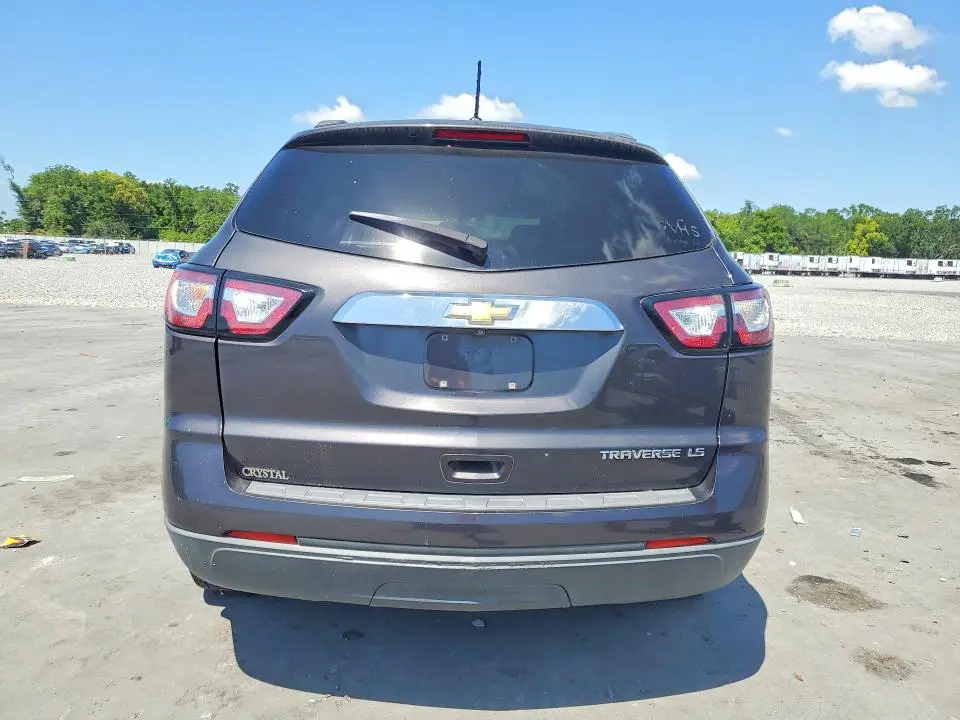 2014 CHEVROLET TRAVERSE LS  