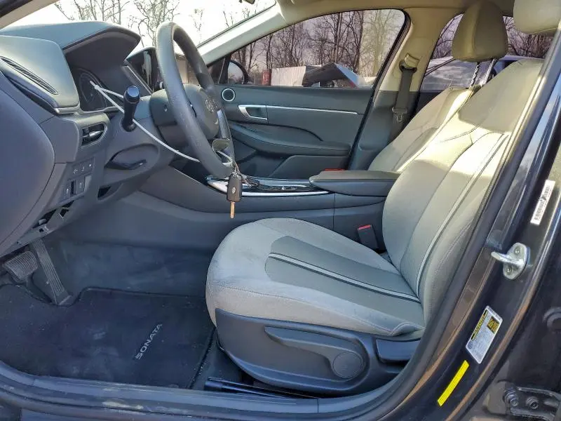 2021 HYUNDAI SONATA SE  