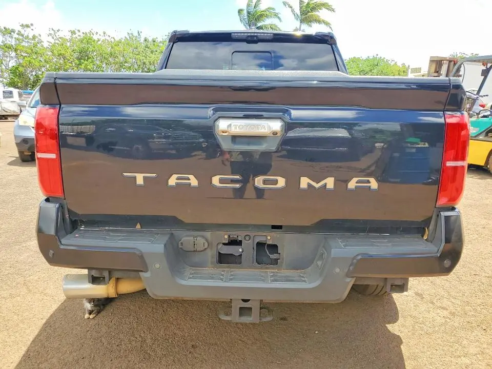 2024 TOYOTA TACOMA SR5  