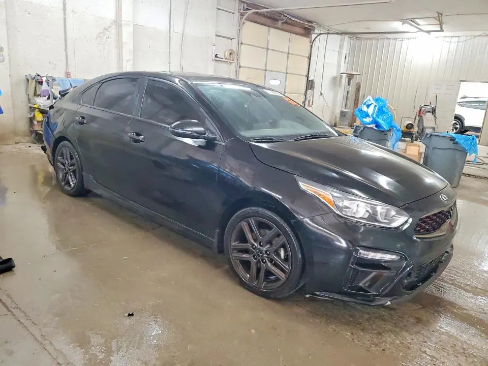2021 KIA FORTE GT-LINE  
