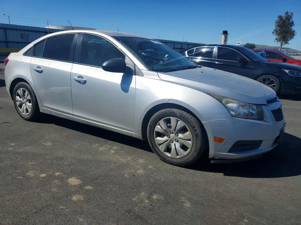 2013 CHEVROLET CRUZE LS  