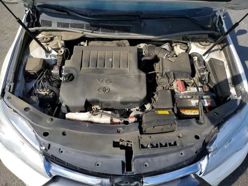 2016 TOYOTA CAMRY XLE V6  