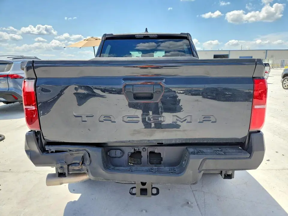 2025 TOYOTA TACOMA SR  
